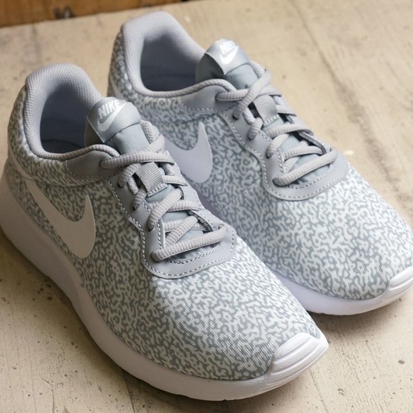 nike tanjun special edition